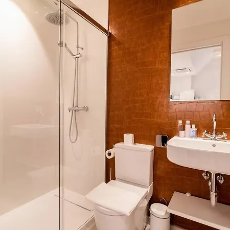 Newly Opened Central Suites! By Santiago San Sebastián