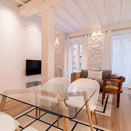 Newly Opened Central Suites! By Santiago Lejlighed San Sebastián