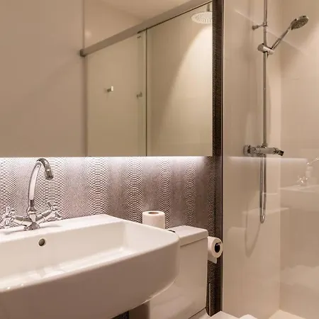 Newly Opened Central Suites! By Santiago San Sebastian